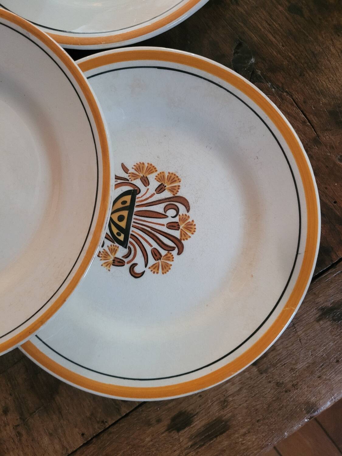 Dessert plates from Creil and Montereau