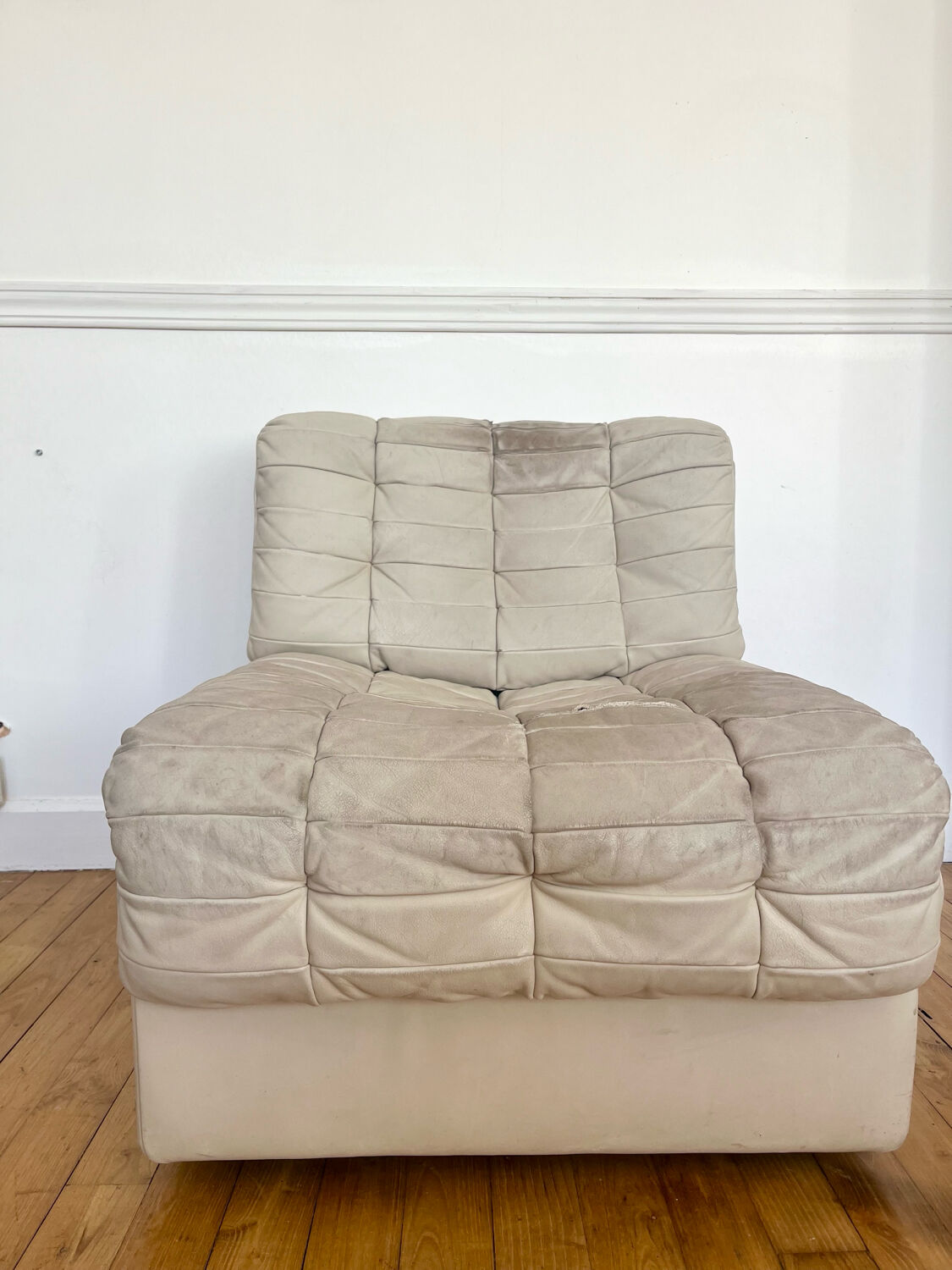 Pair of DS11 armchairs, De Sède edition, 1970.