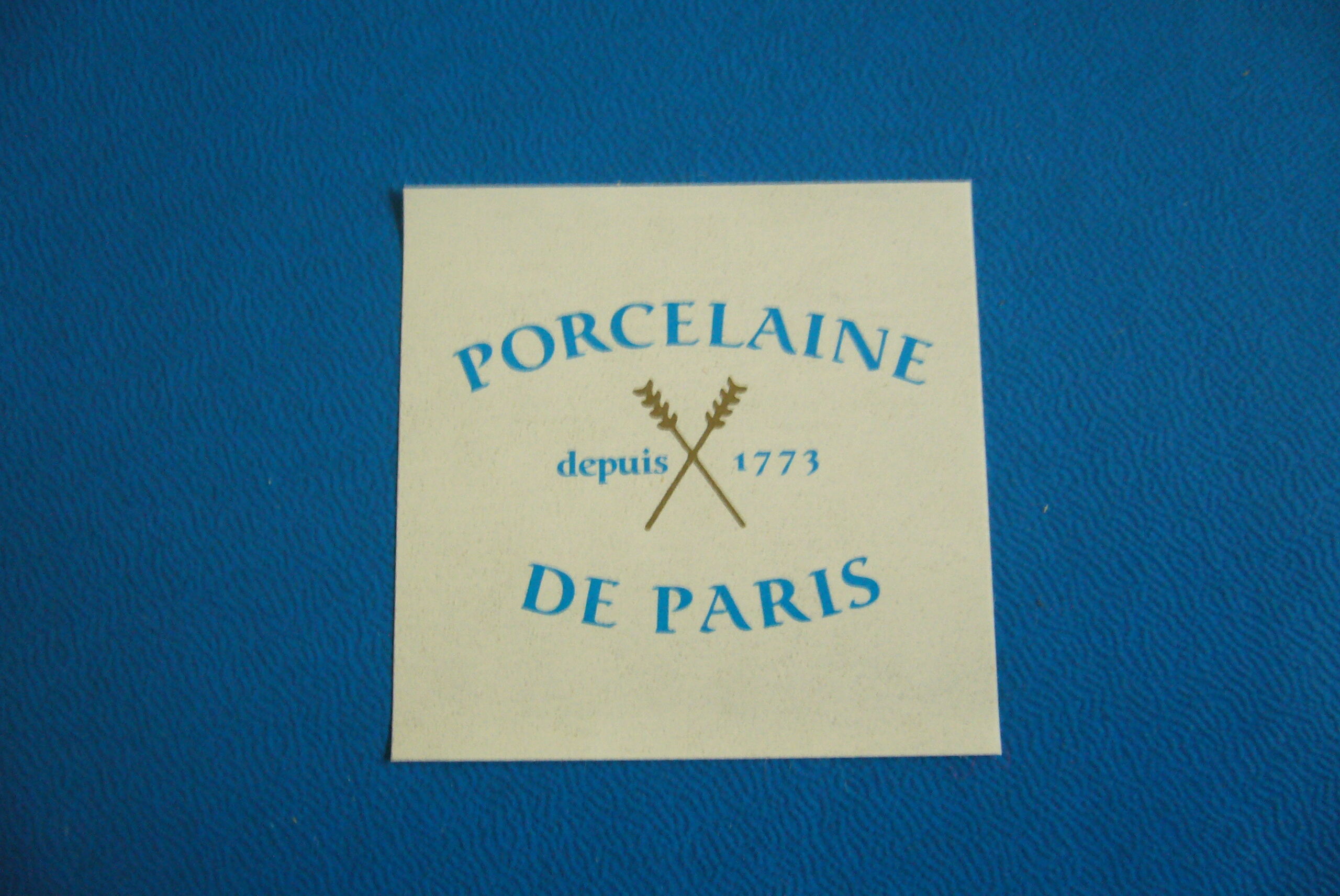 Paris porcelain plate with floral decoration