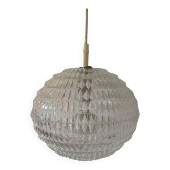 Ball pendant light