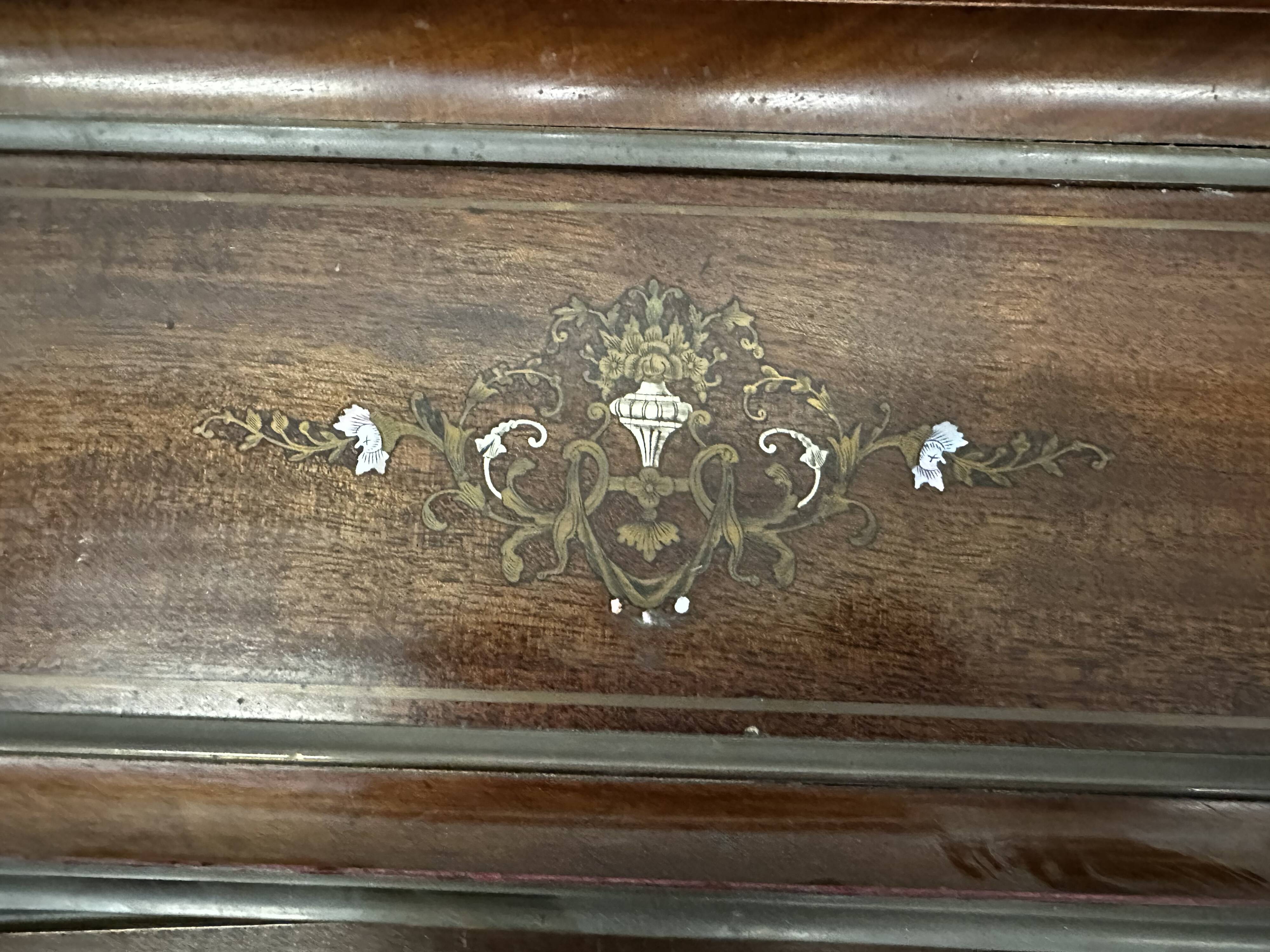 Secretary - Bonheur du Jour with pearly Louis XVI style system