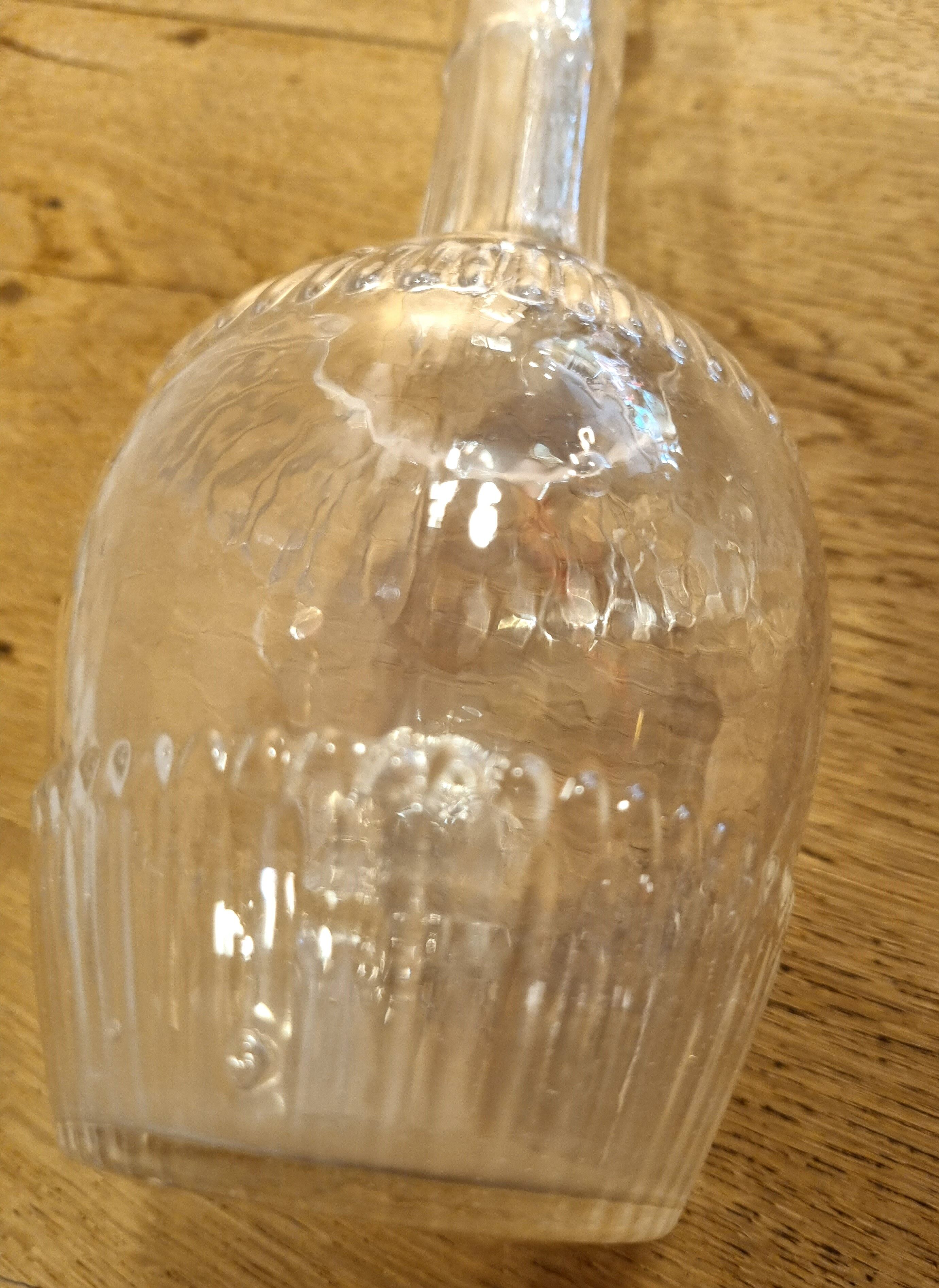 Carafe molded glass