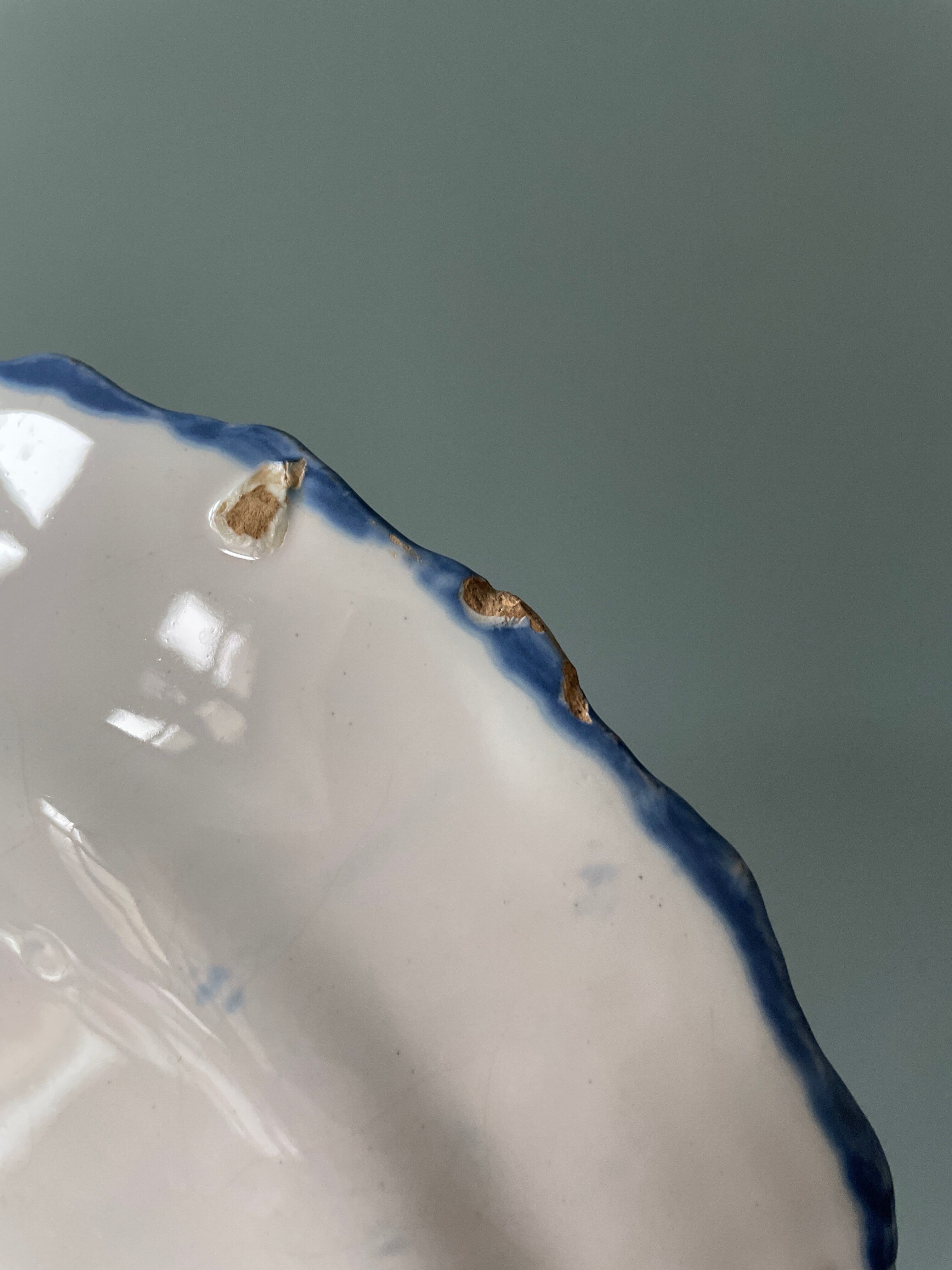 Set of 4 flat plates XIXth polka dots