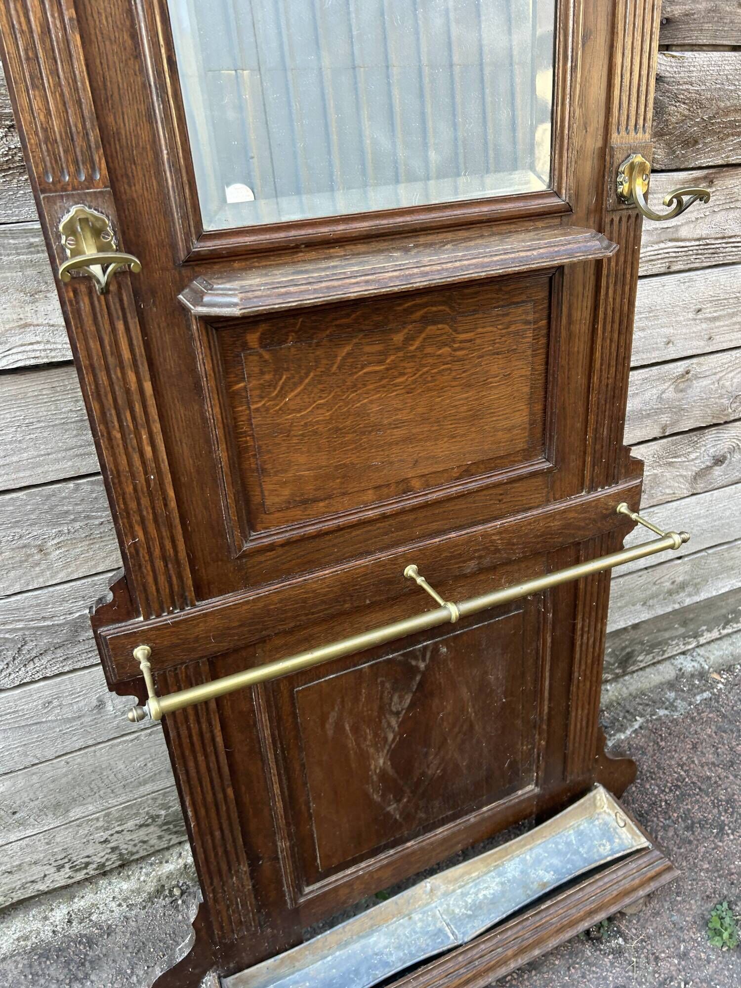 Vestiaire en chêne style Louis XVI