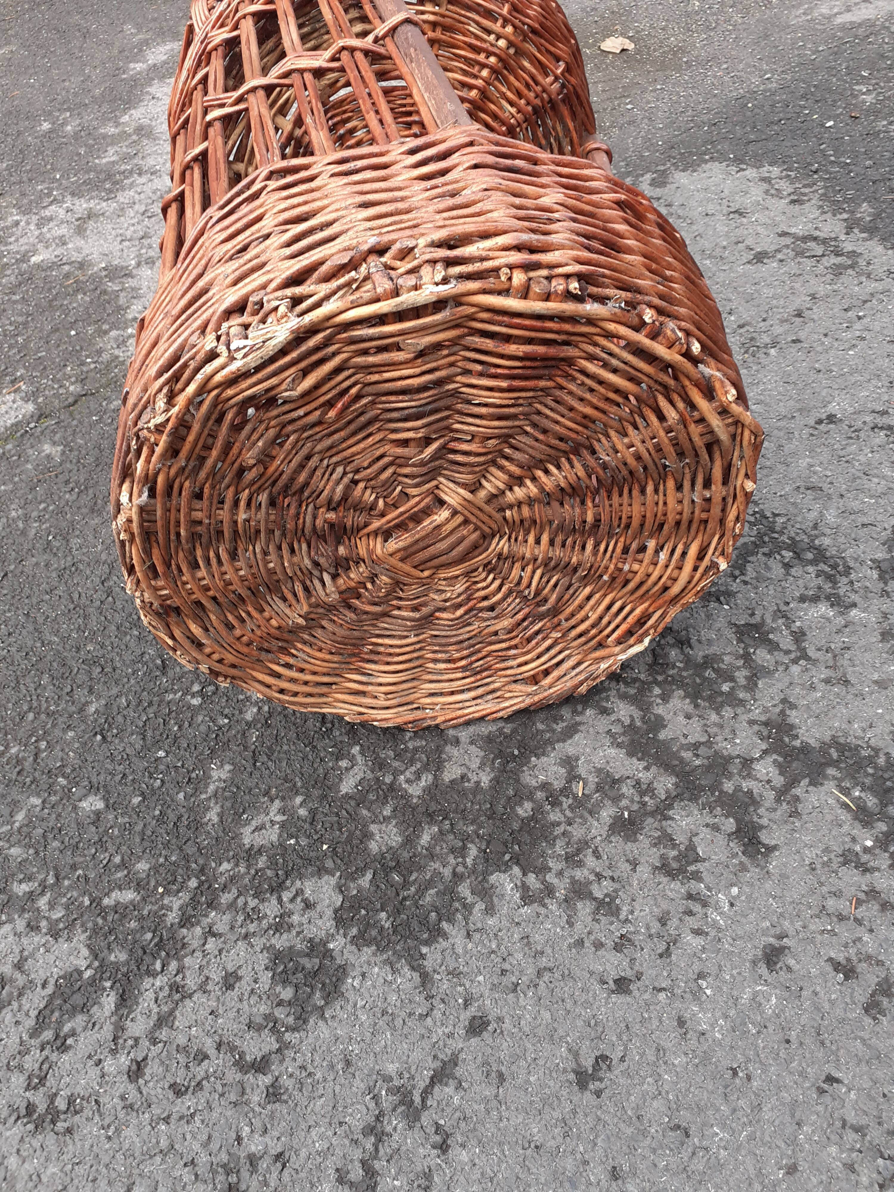 Rattan bar