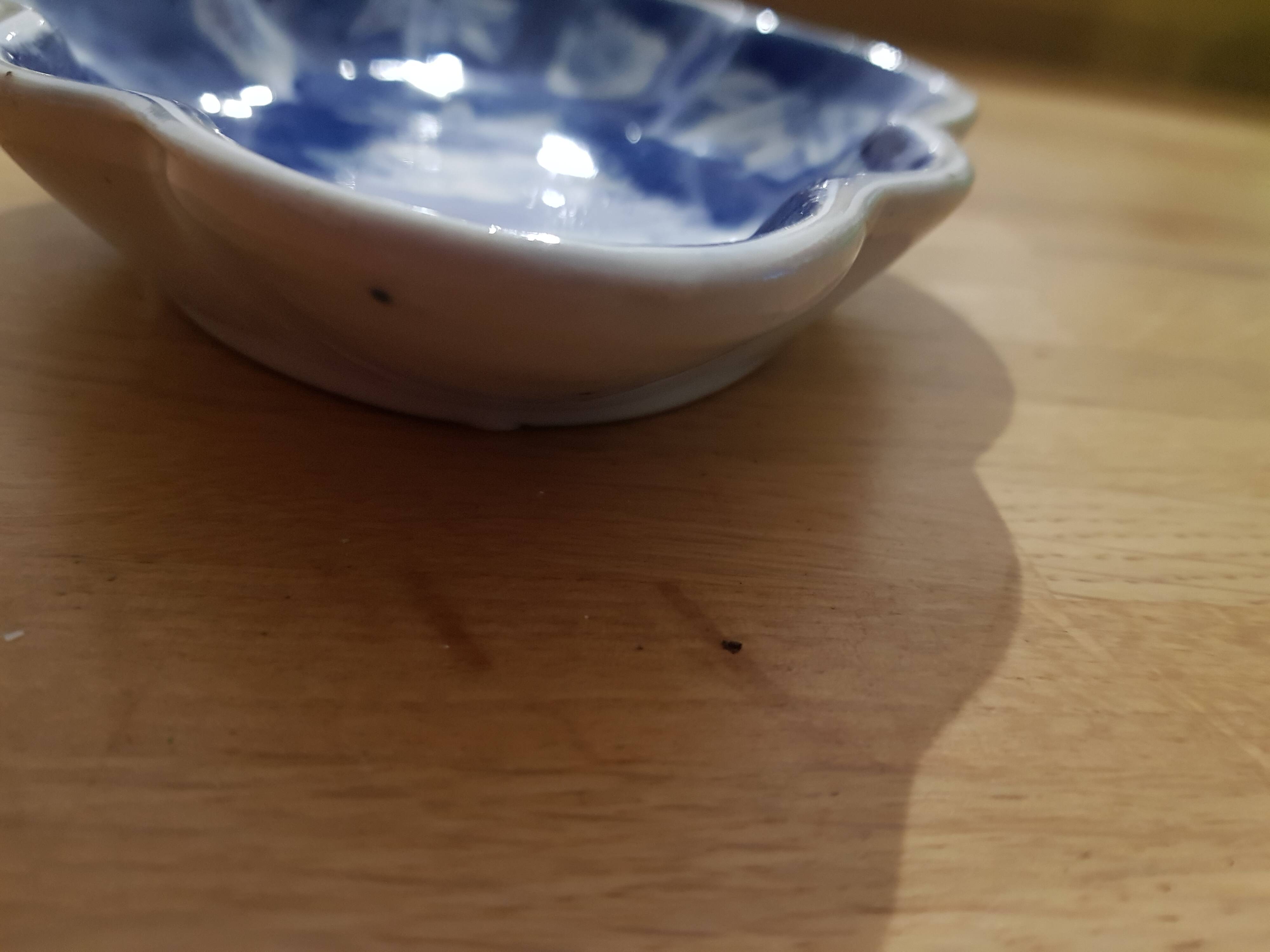 Ceramic bowl or butter dish or pocket emptier