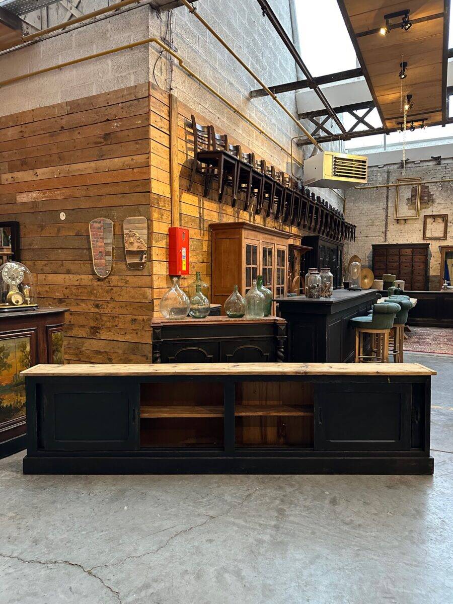 Large workshop cabinet with sliding doors