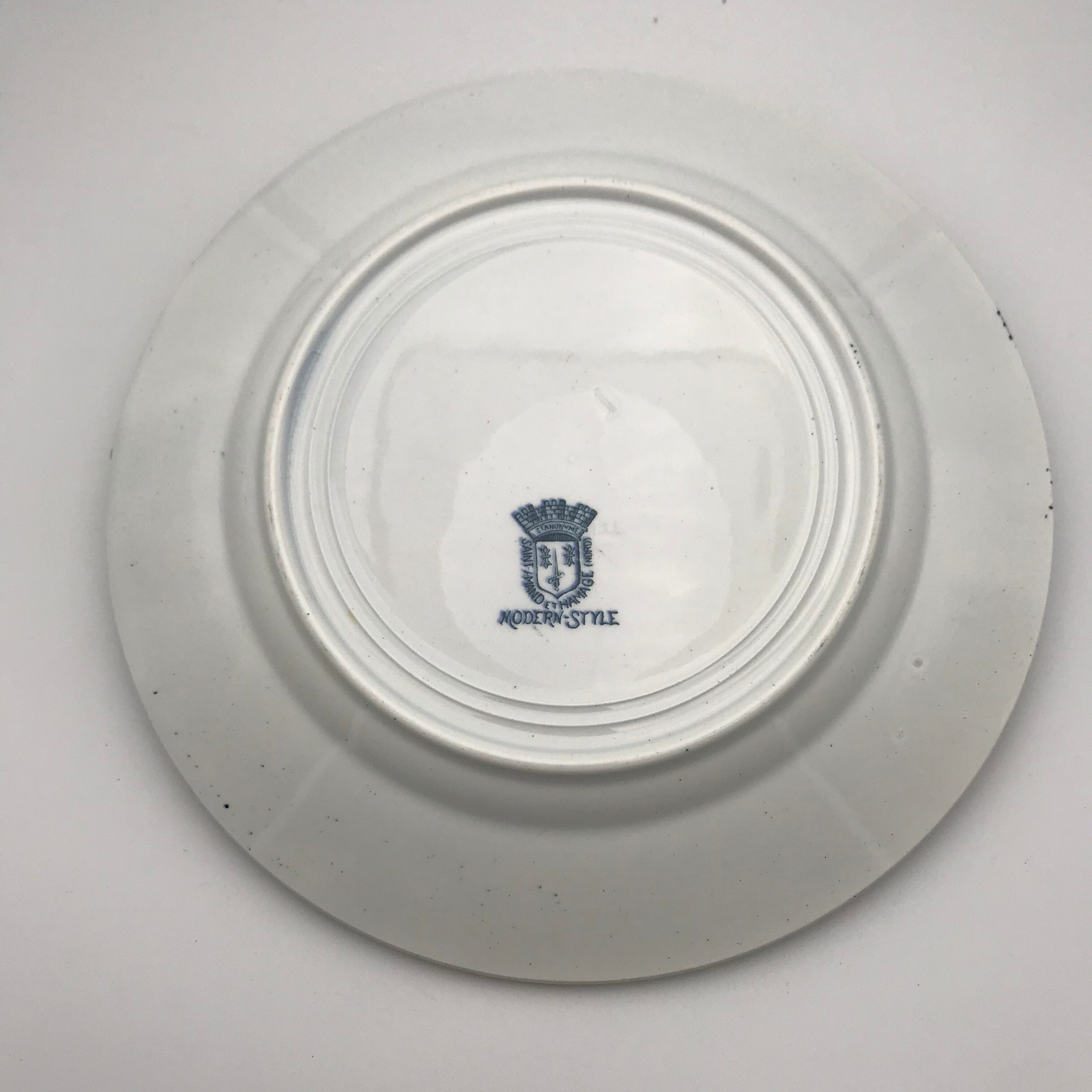 6 mismatched iron land dessert plates