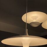 Suspension cascade design 3 white metal saucers