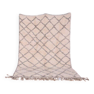 Traditional handwoven Berber rug size 200x300 cm