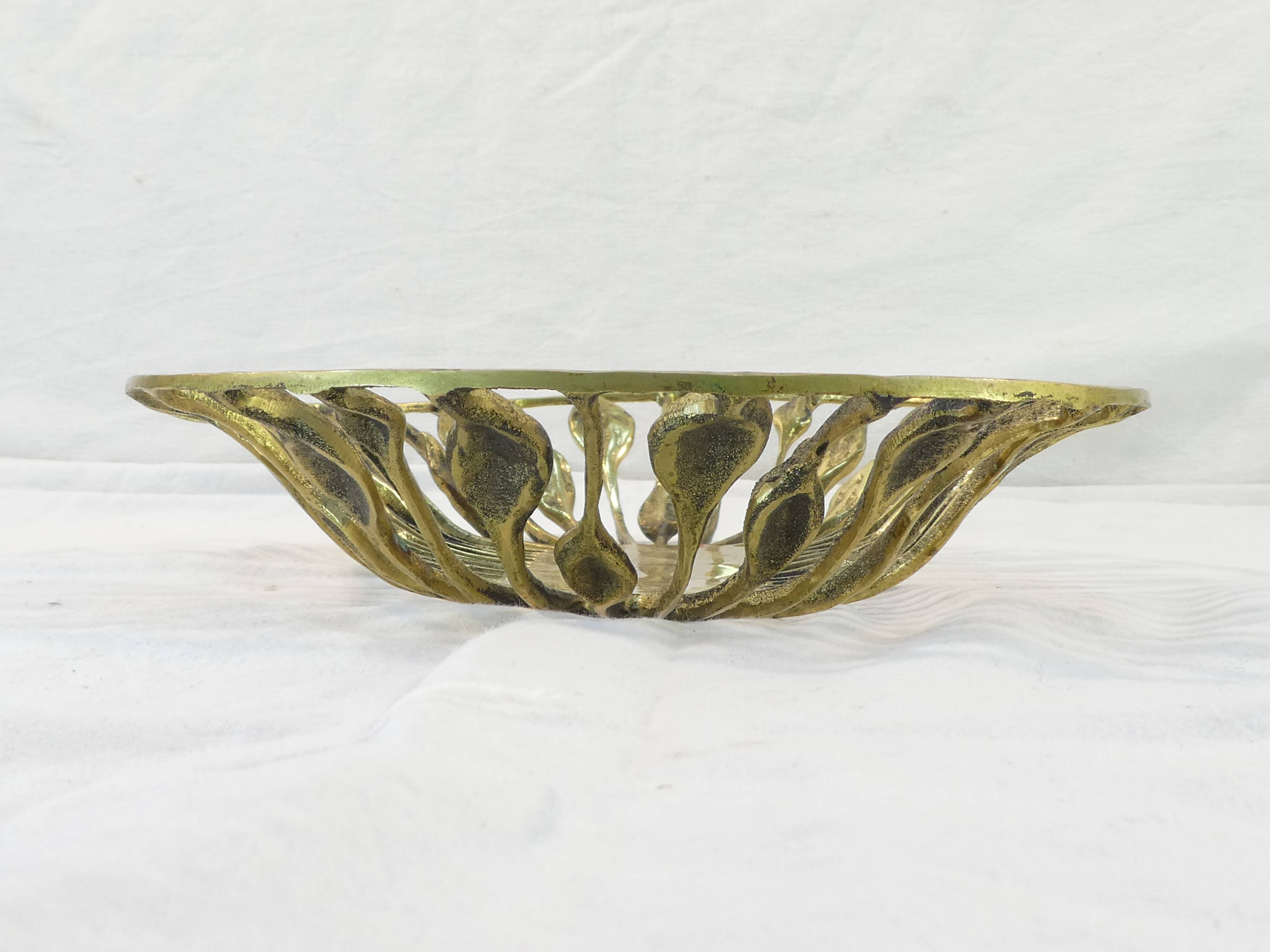 Vintage bronze fruit basket design austrian year 50