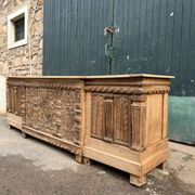 Grand Renaissance buffet in oak