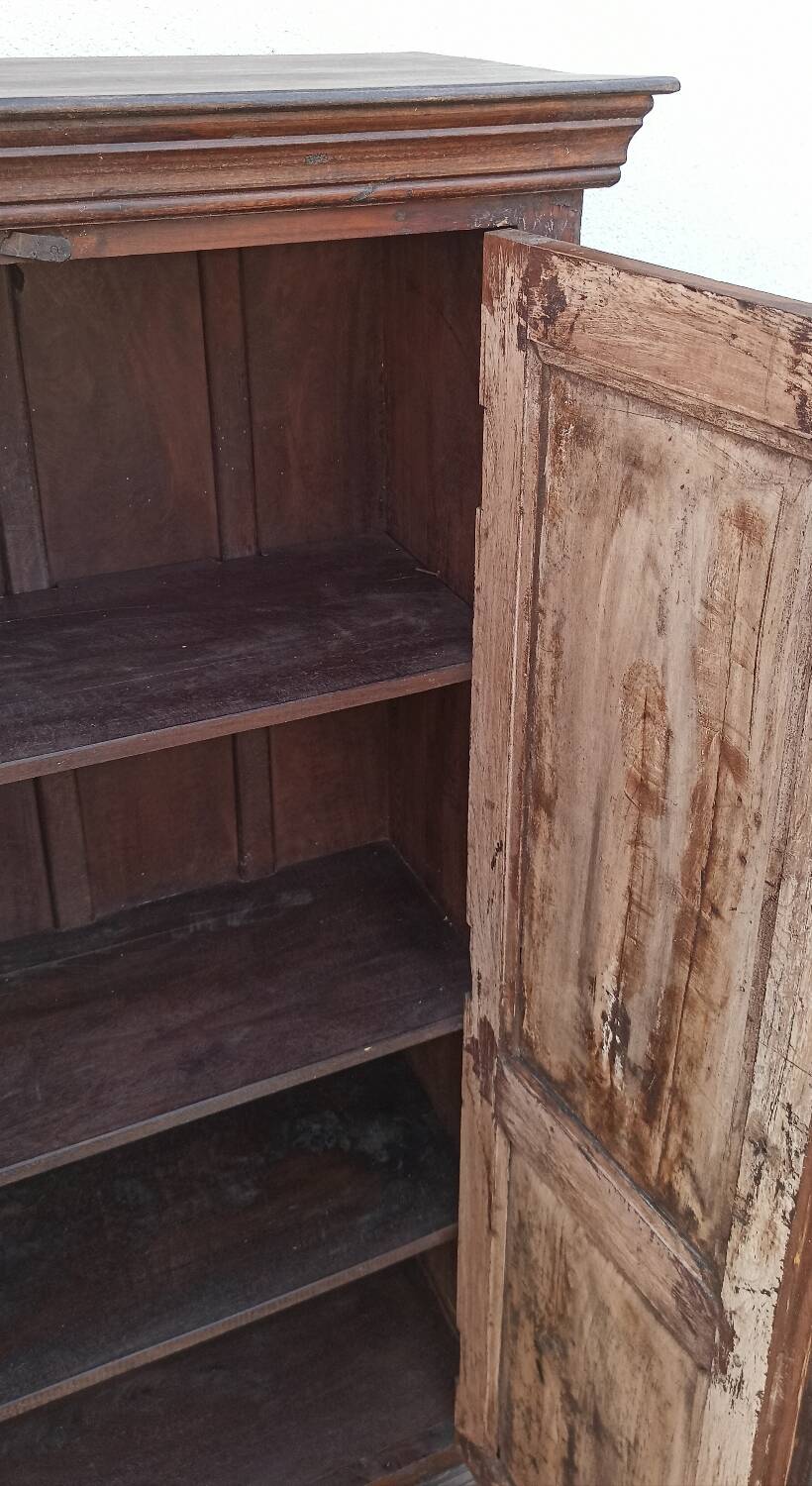 Armoire ancienne en bois