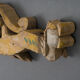 Élément en bois sculpté polychrome décor d'animaux ailés XXe Inde