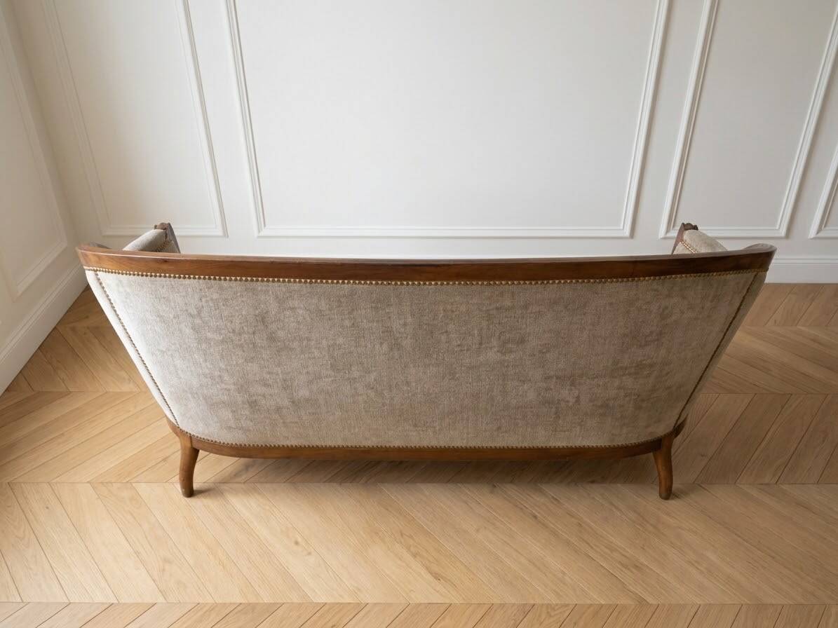Louis XV style basket canapé in wood and beige fabric.