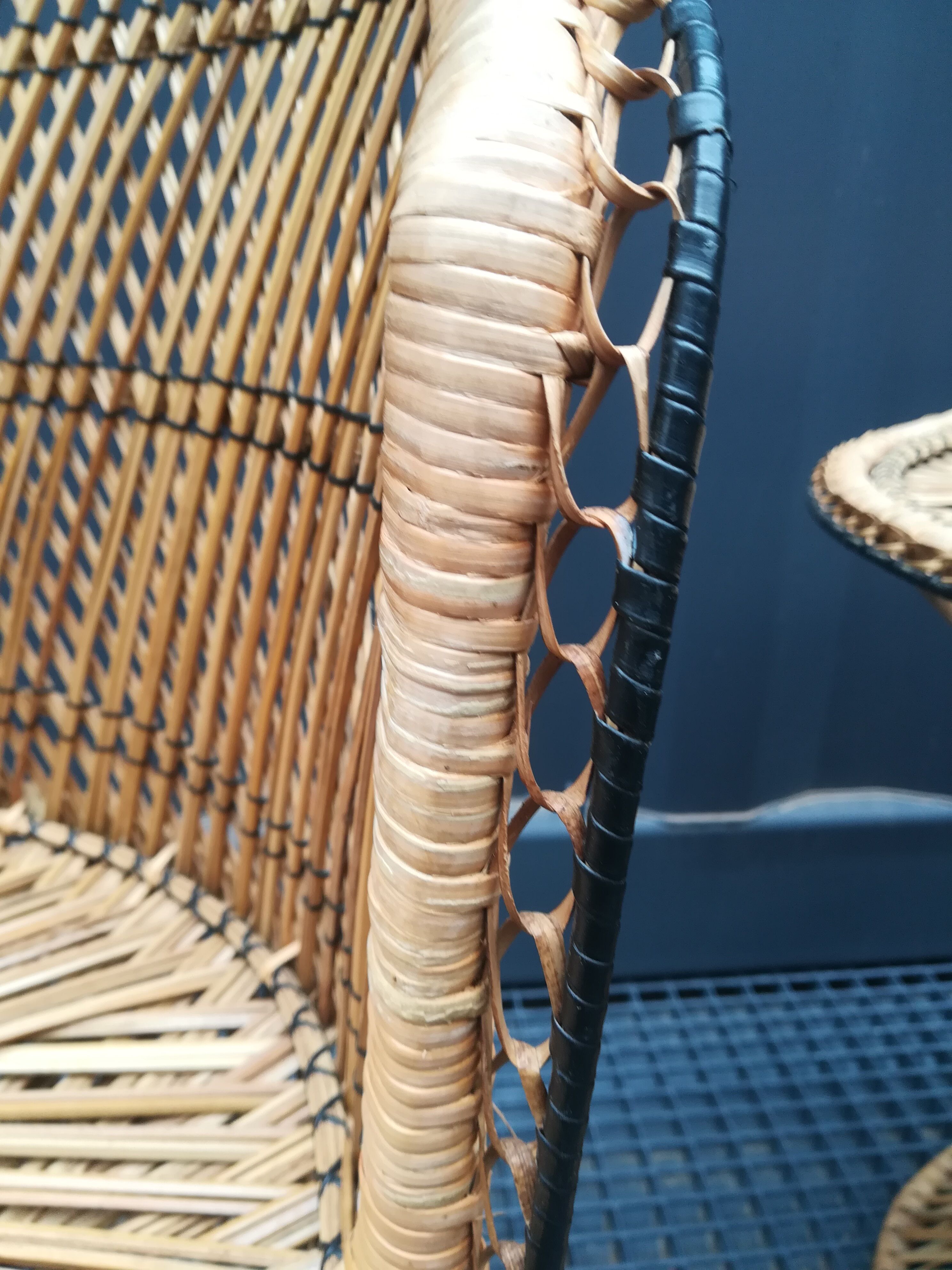 Table diabolo and its mini chair Emmanuelle