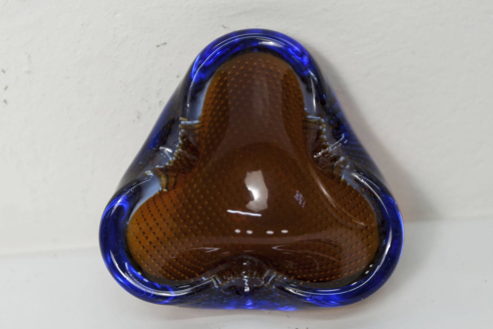 Cendrier Murano verre bullé orange bleu et transparent 1960