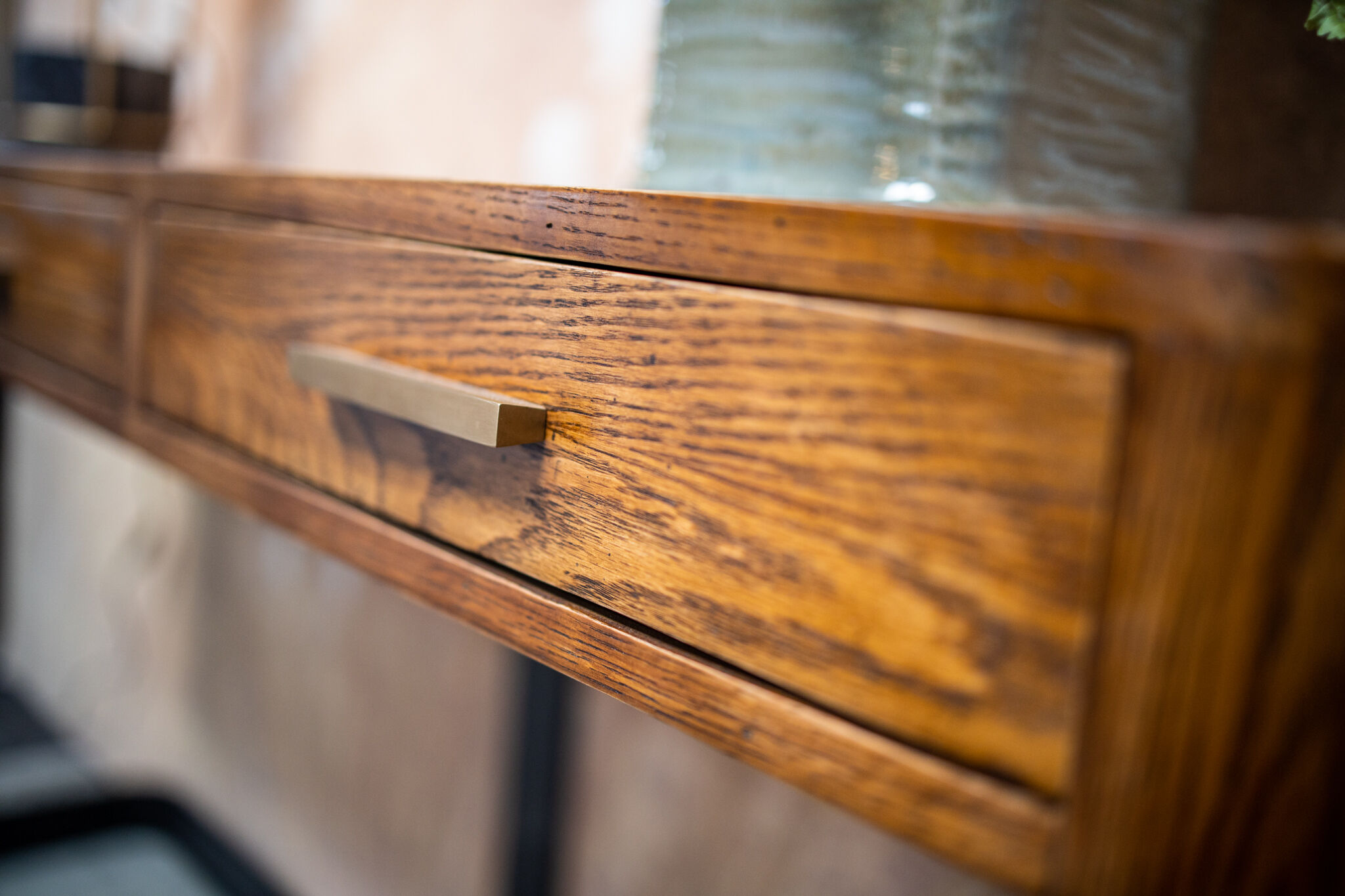 Console d'entrée vintage chêne brûlé