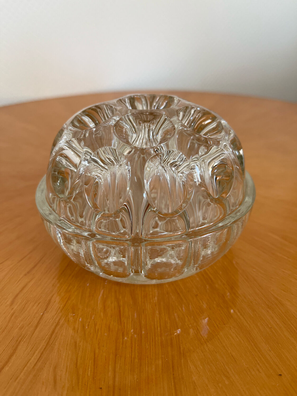 Vintage glass flower picnic