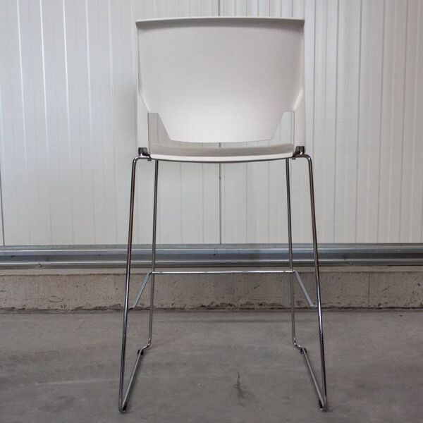 Tabouret haut Very de chez Haworth blanc et chromé