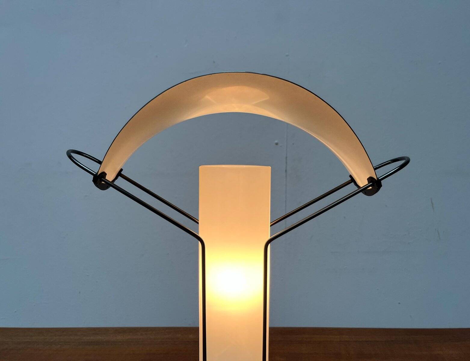 Postmodern Italian table lamp Palio by Perry King, S. Miranda for Arteluce, 1980s.