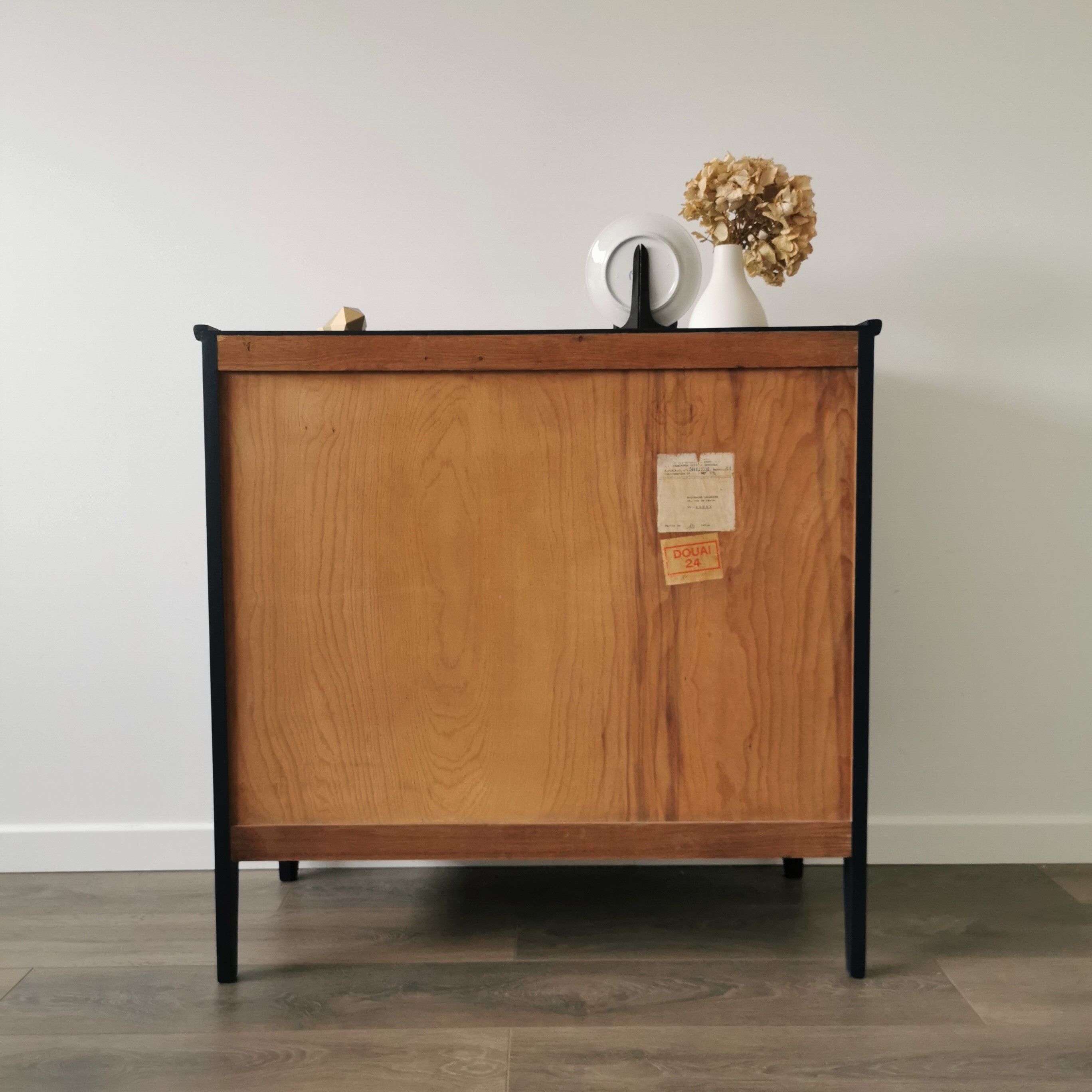 Vintage chest of drawers