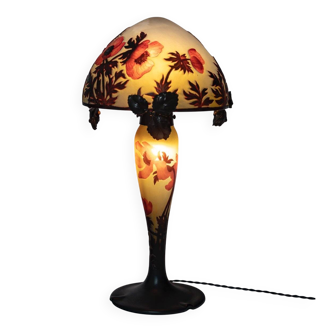 Muller Frères, Lunéville, Lampe « Anémones »  en verre., circa 1920
