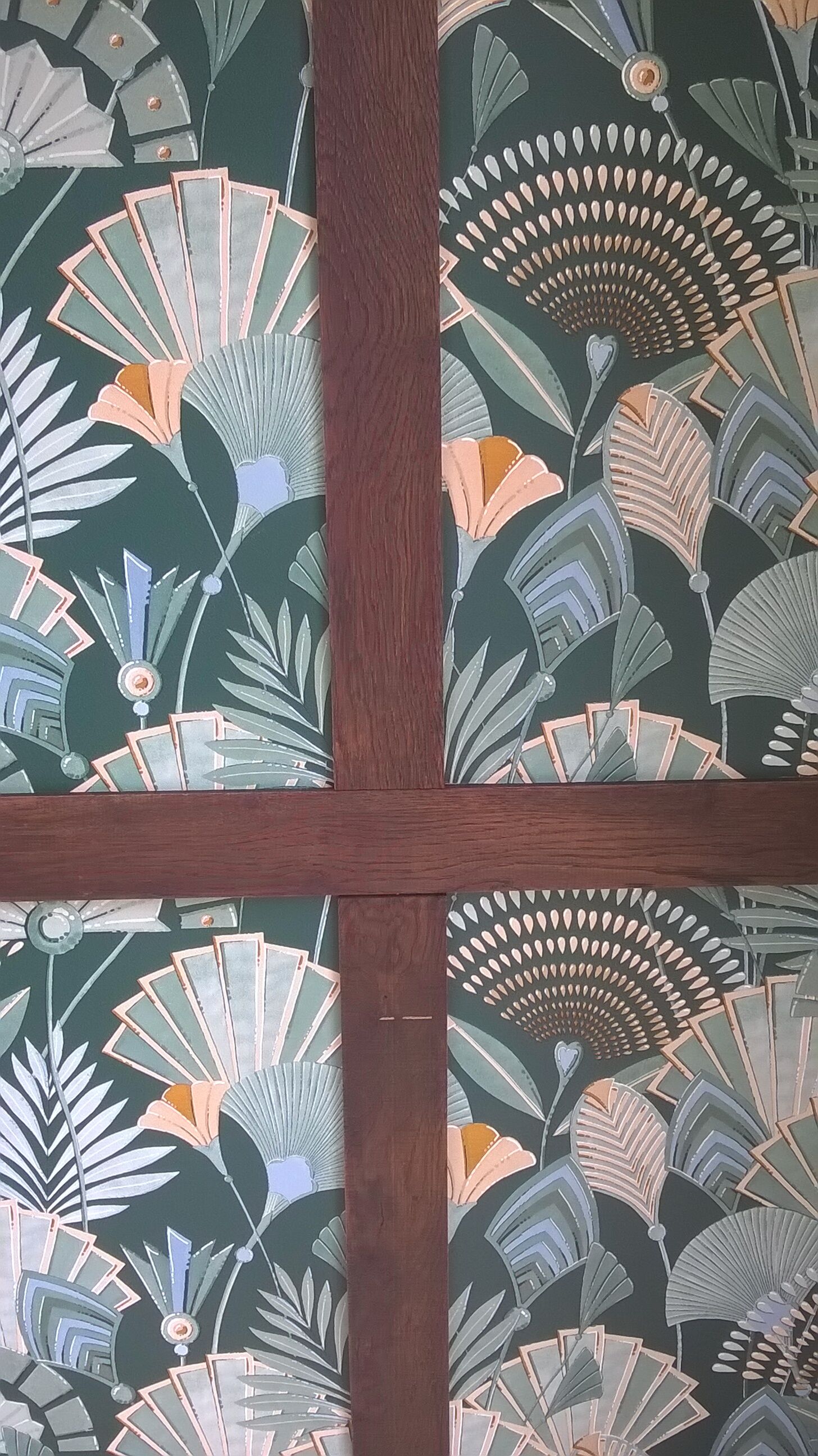 Parisian showcase cabinet 1930