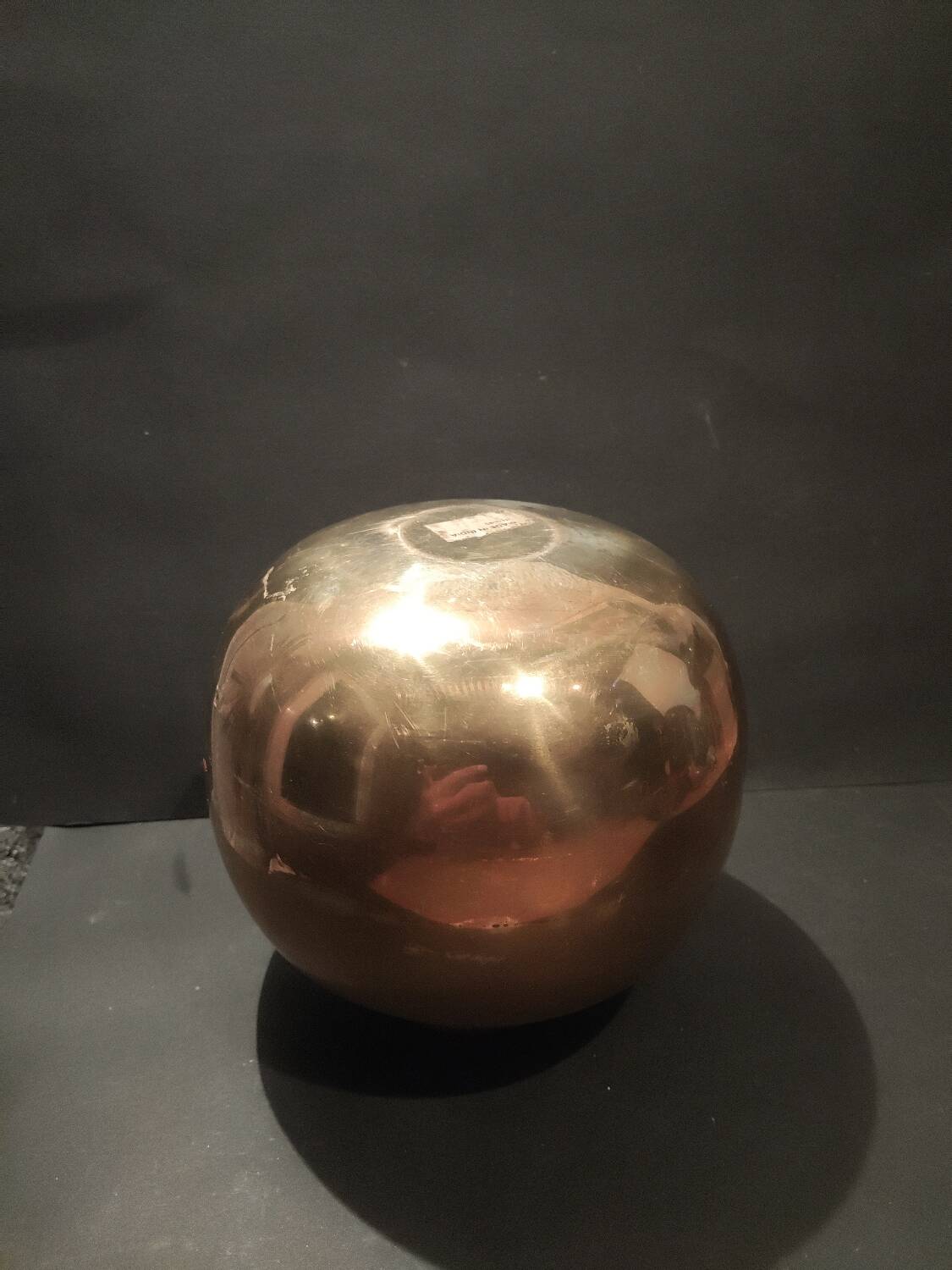 Golden brass spherical vase – Indian craftsmanship – 1980s