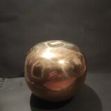 Golden brass spherical vase – Indian craftsmanship – 1980s
