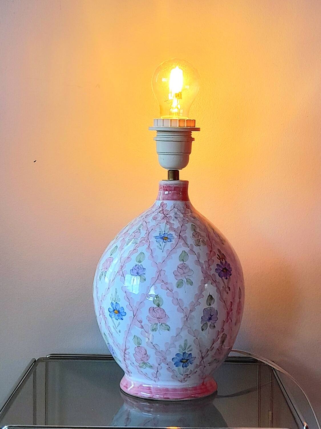 Ceramic lamp base