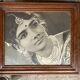 Woman with an enigmatic gaze (India 70s/80s)
