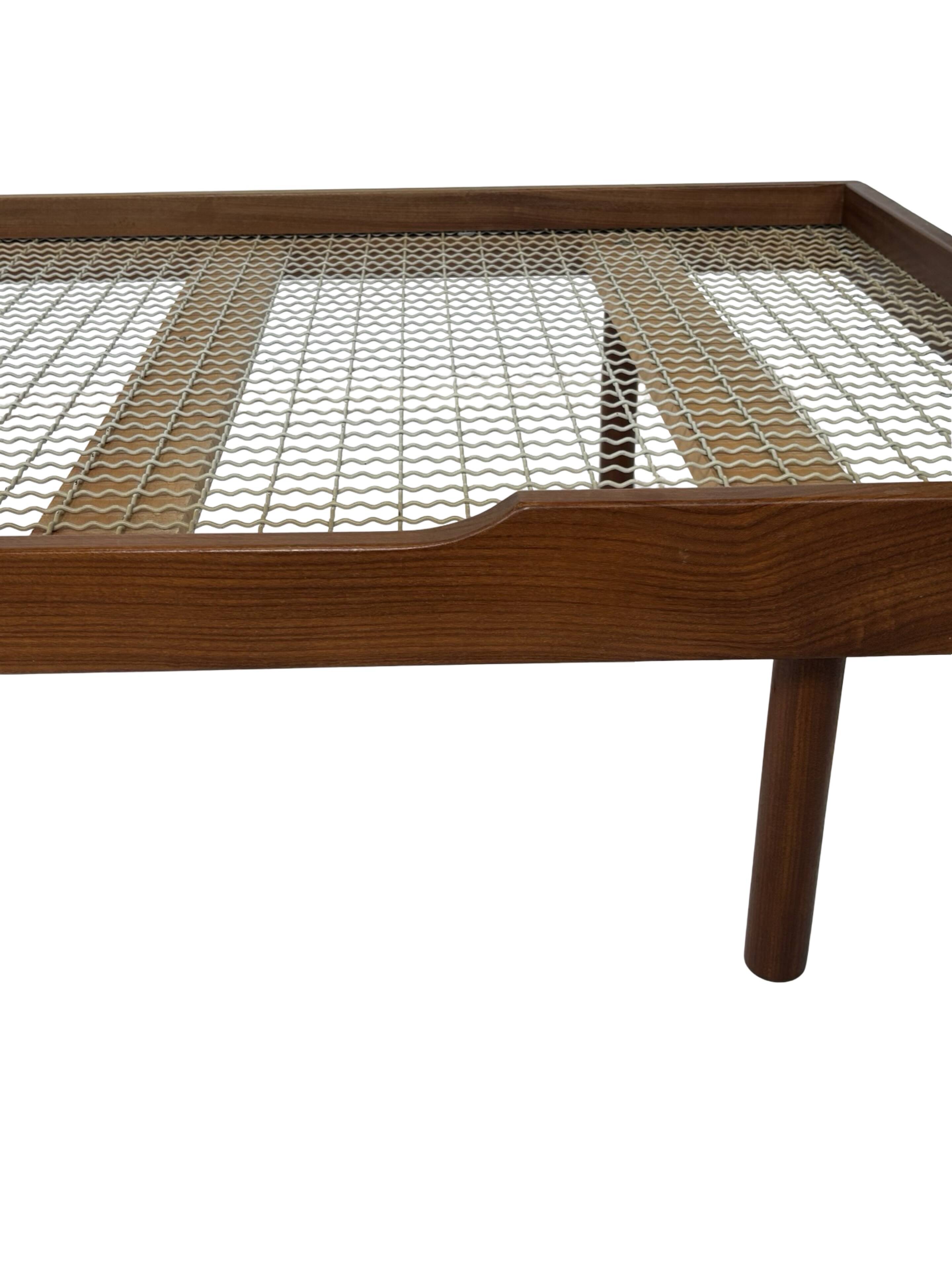 Vintage daybed minimalist design in Teak 1960s