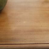 Table style drapier