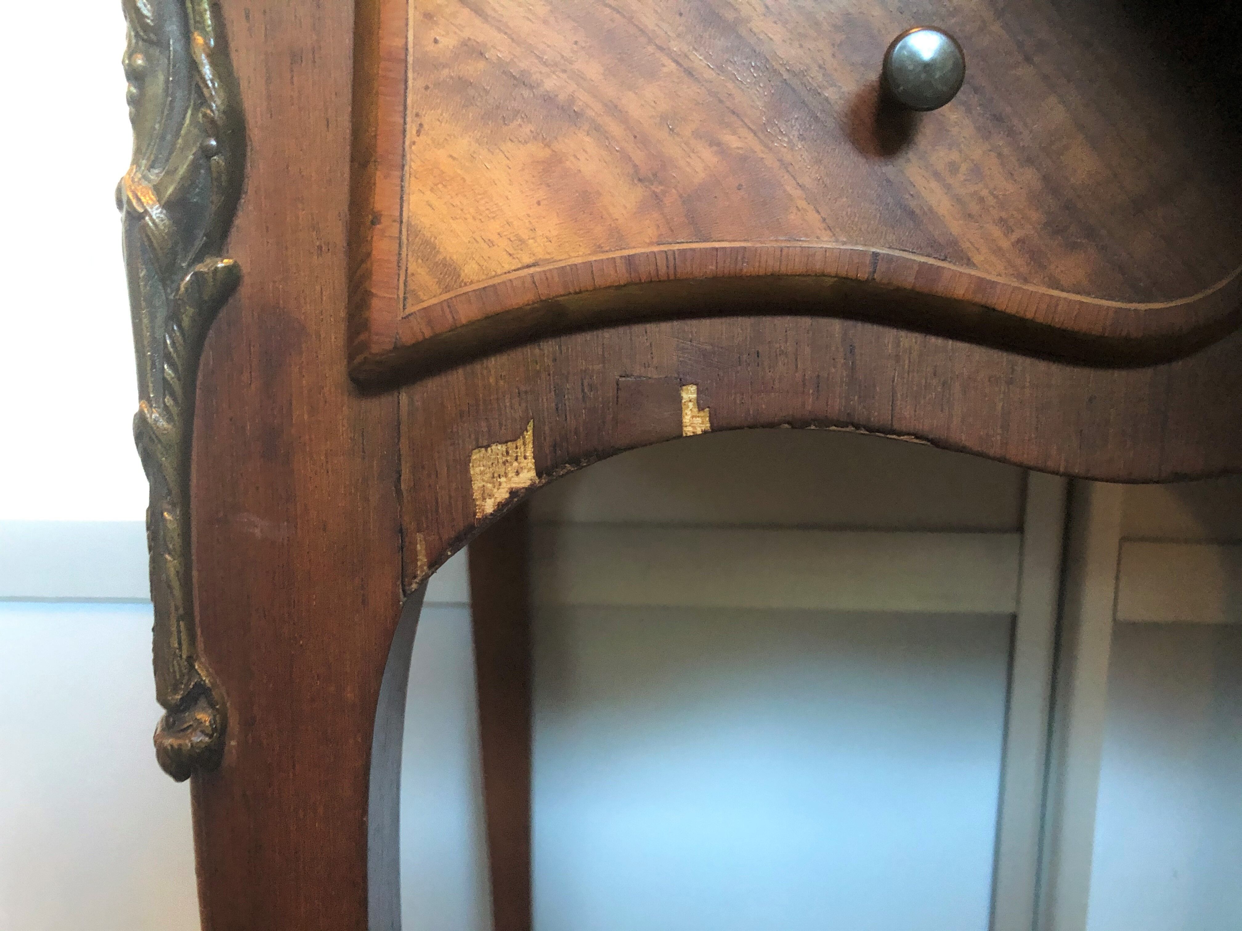 Office in cylindre marqueté