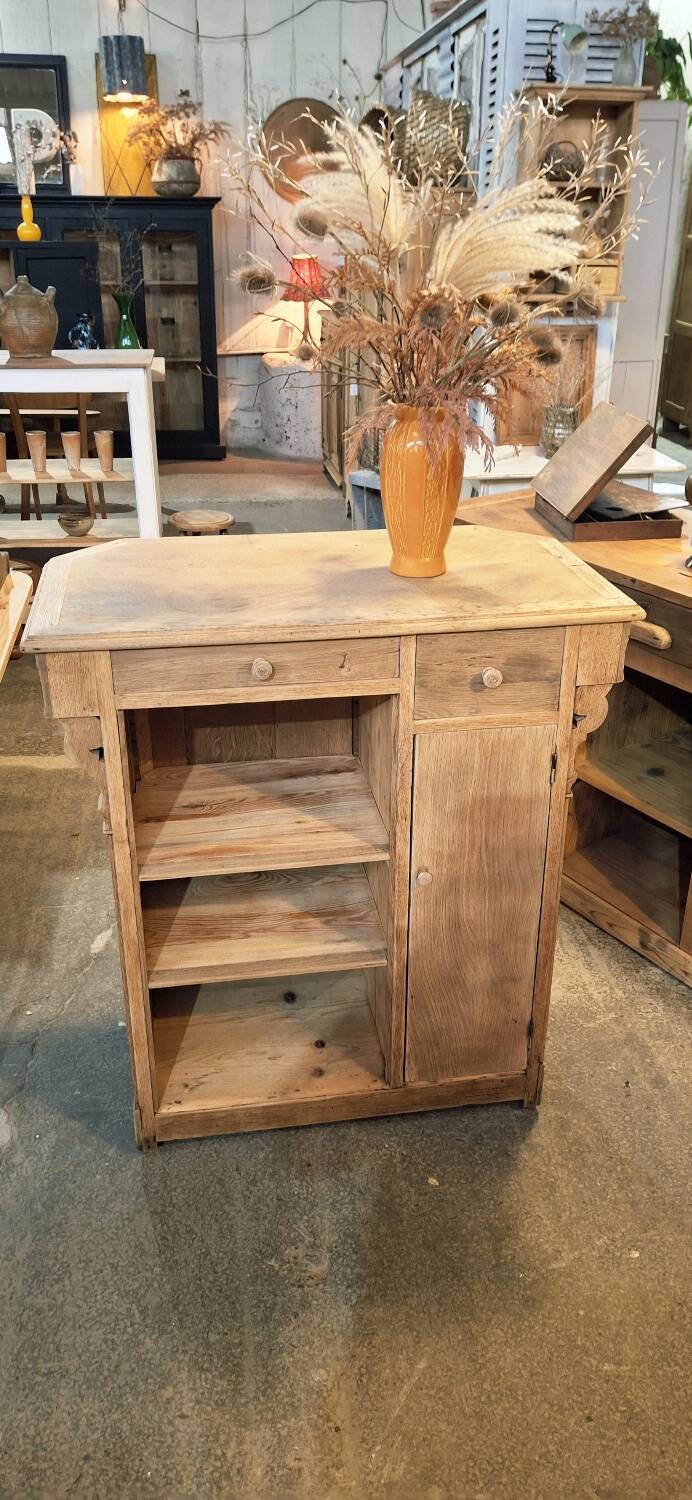 Antique counter