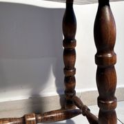 Vintage low stool in solid wood with turned legs – 1950