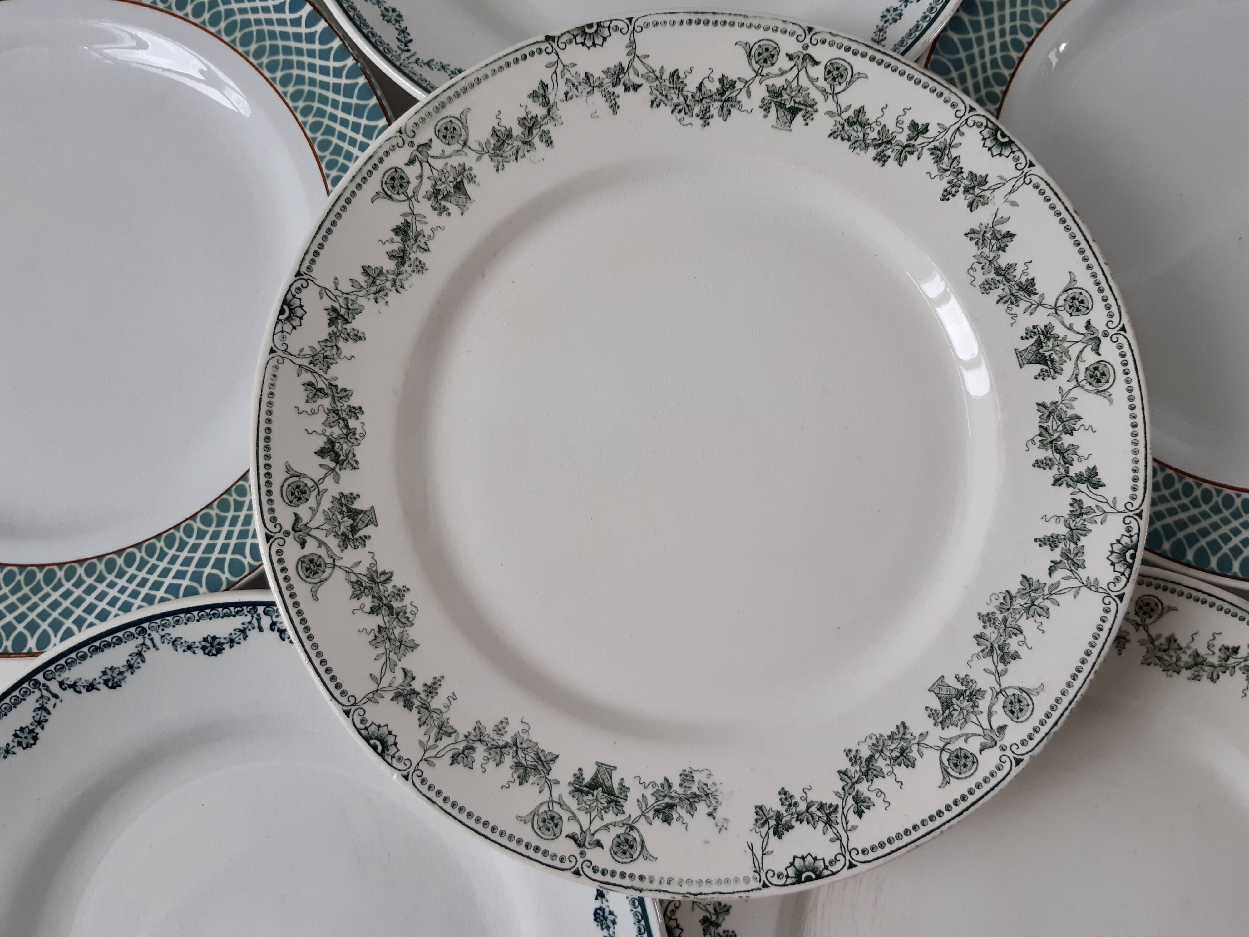 Set of 6 flat plates mismatched Badonviller and Saint Amand