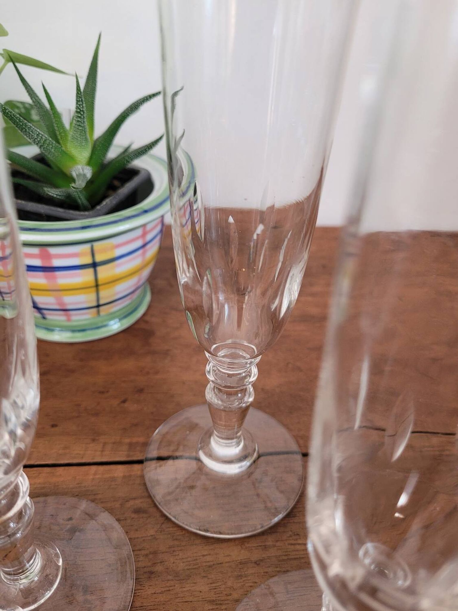 3 coupes à champagne en cristal