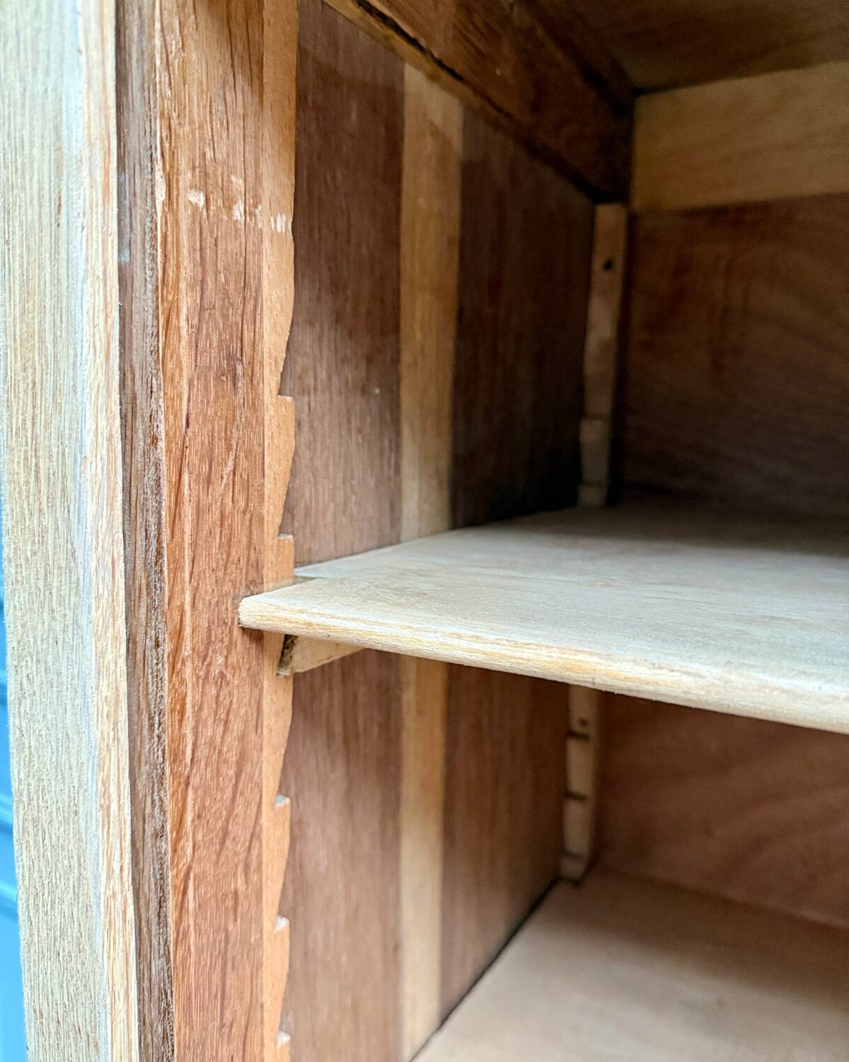 Filing cabinet with curtain (refurbished)