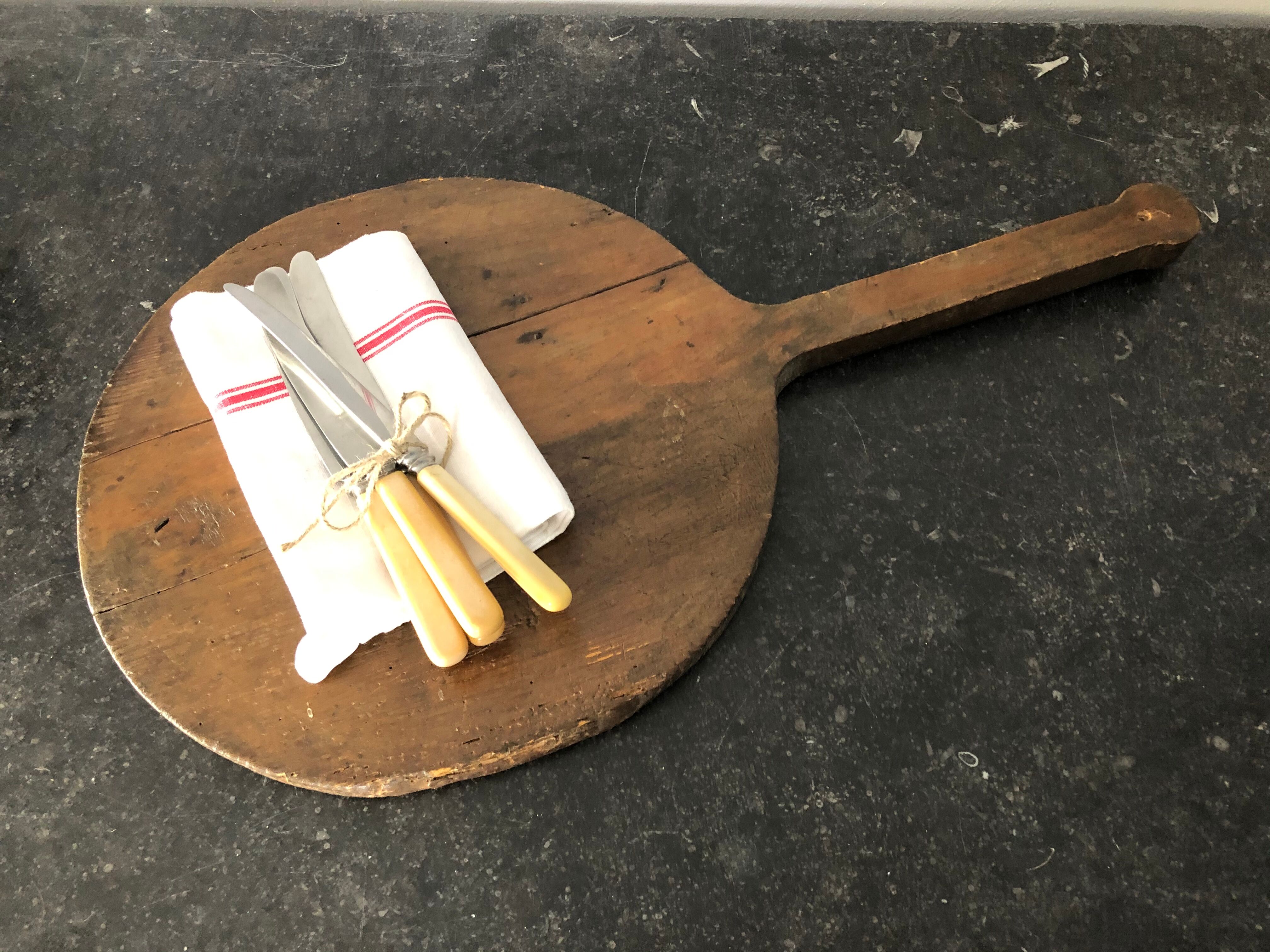 Planche à découper en bois