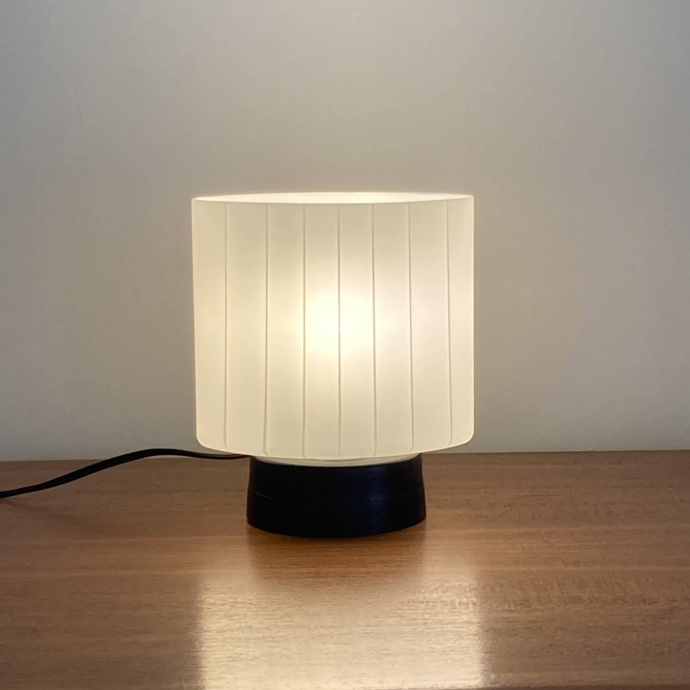 Small vintage white opaline glass table lamp bedside decoration extra LAMP-7117