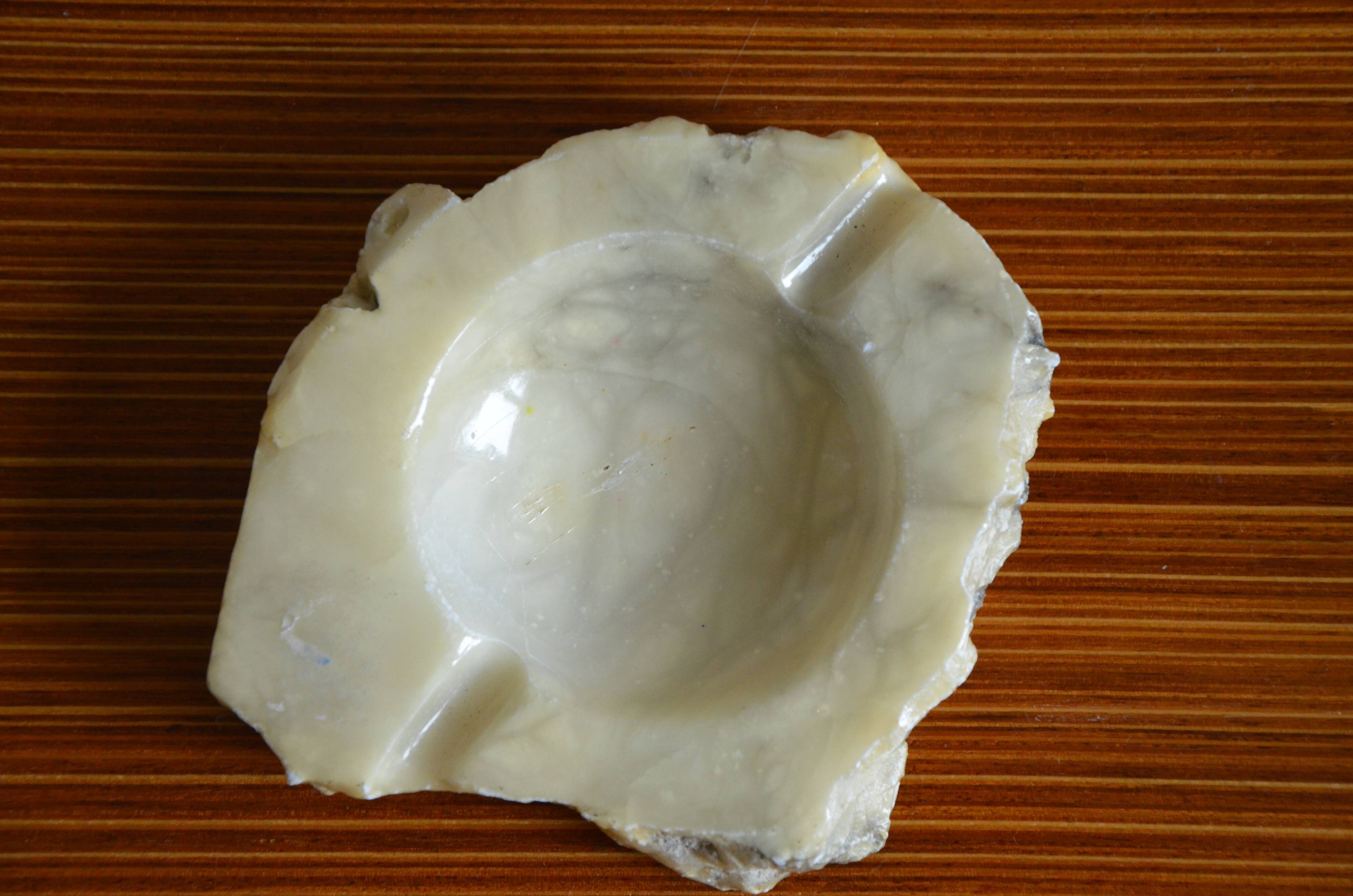 White and grey alabaster ashtray