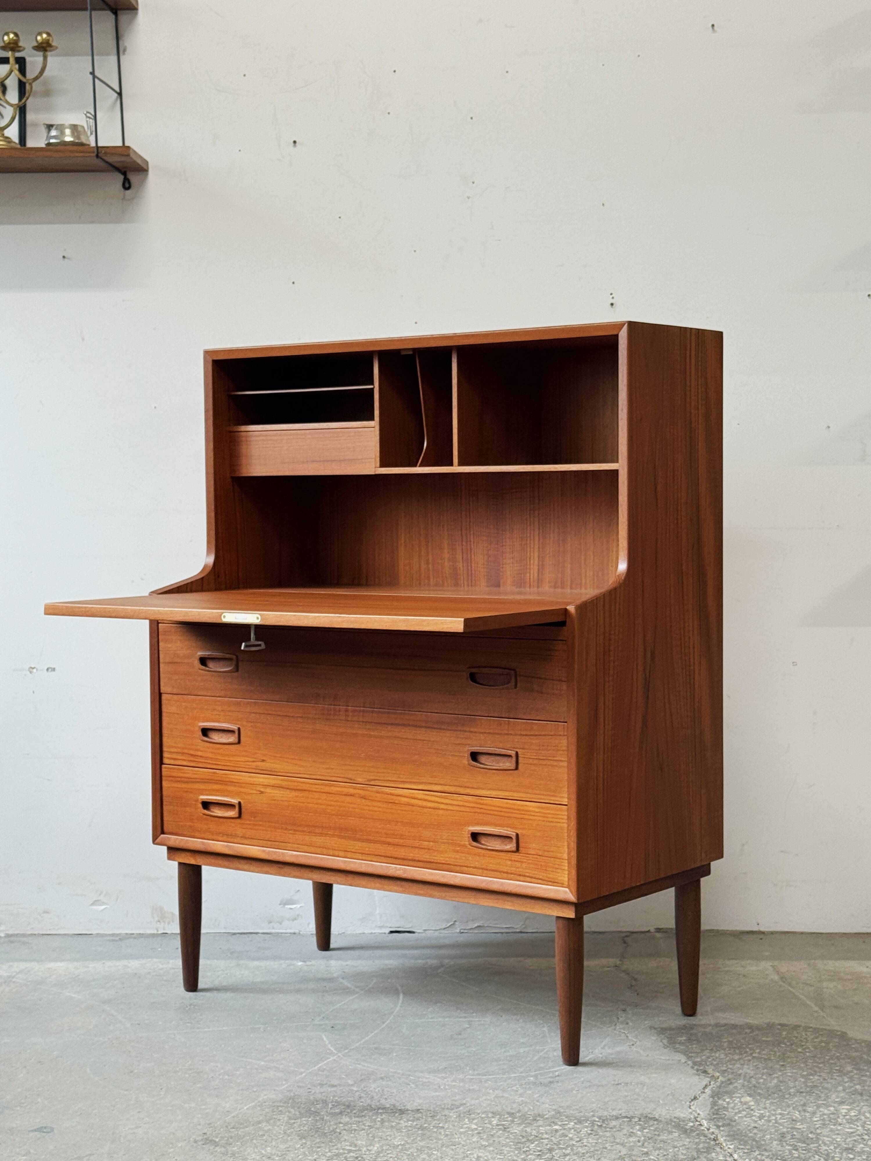 Secretary/desk, Denmark 1960s/1970s, mid-century modern, vintage