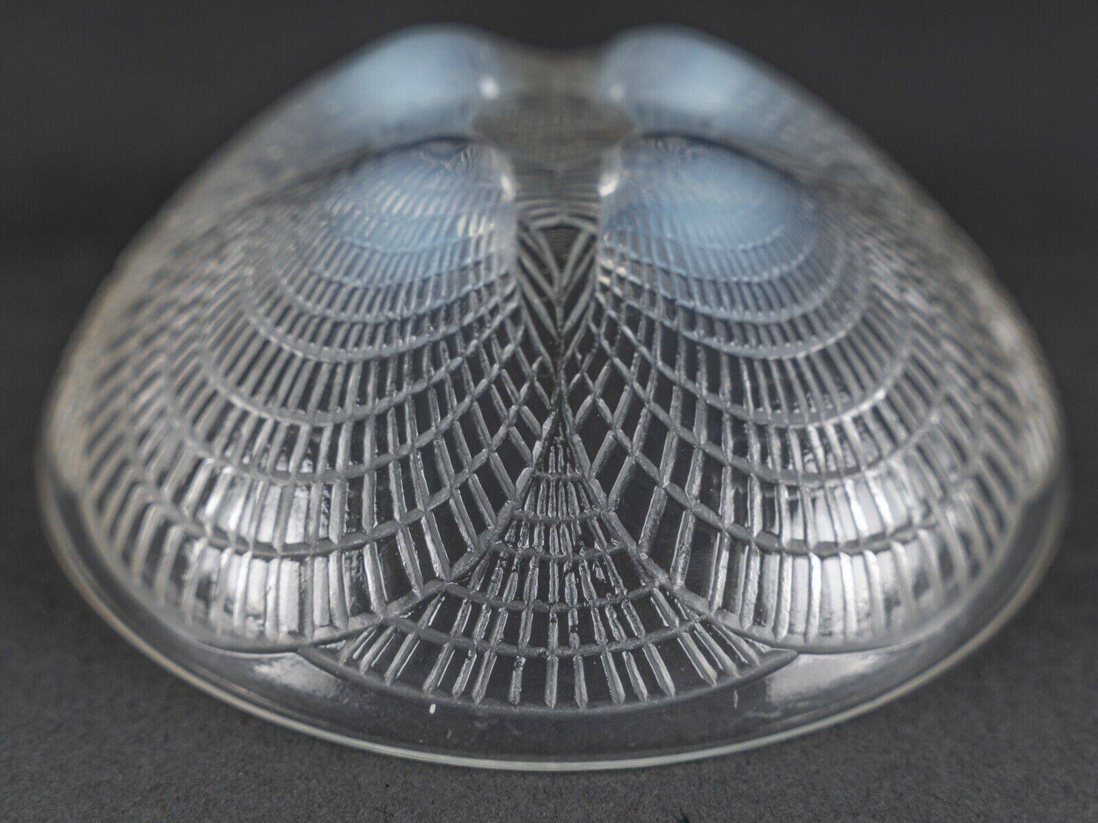Lalique France opalescent scallop bowl numbered 3204