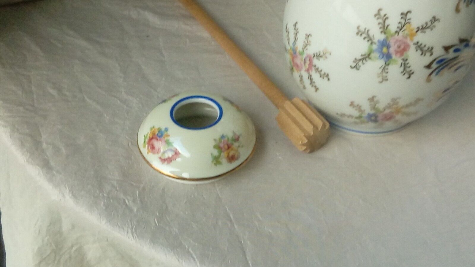 Limoges porcelain chocolatiere with its moussoir