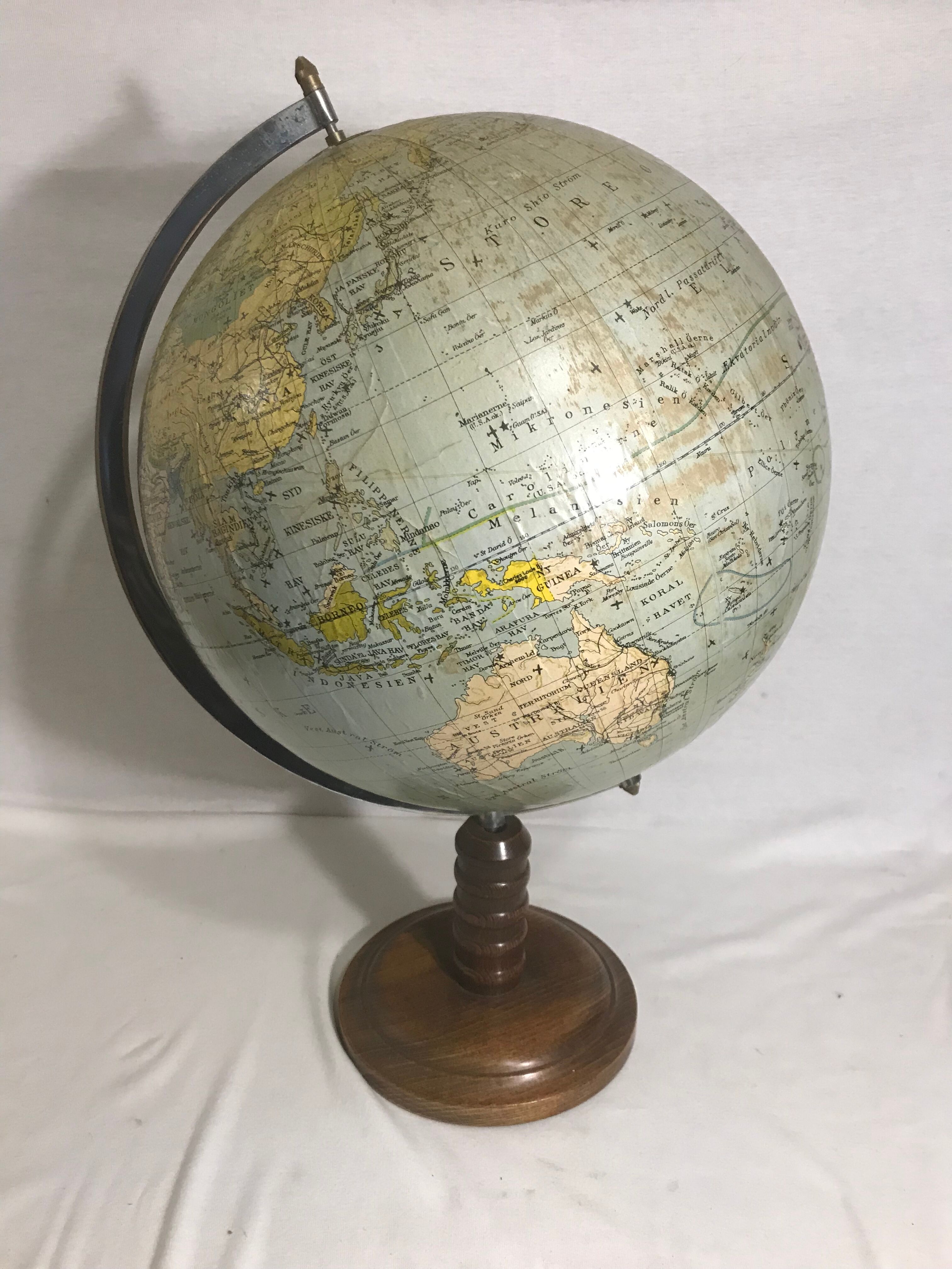 Former globe earth Tower Globus