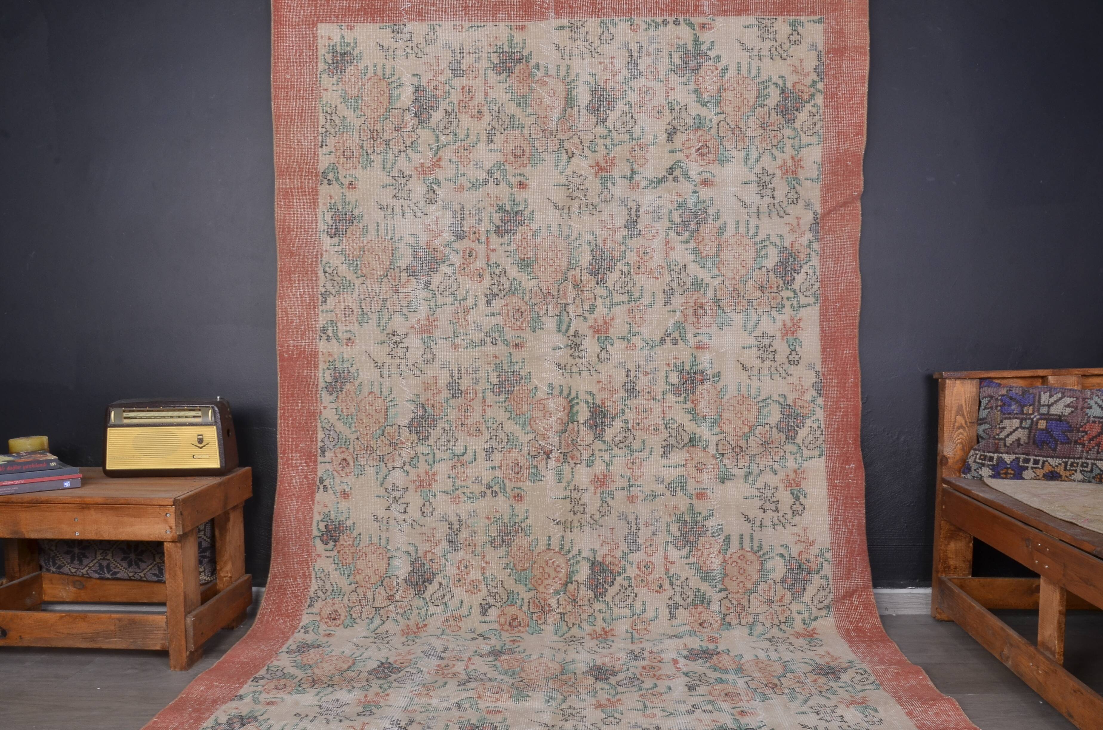 Tapis Oushak noué à la main à motif floral, référence 1268