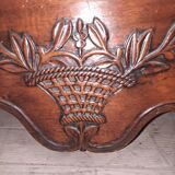 Provençal walnut pannier