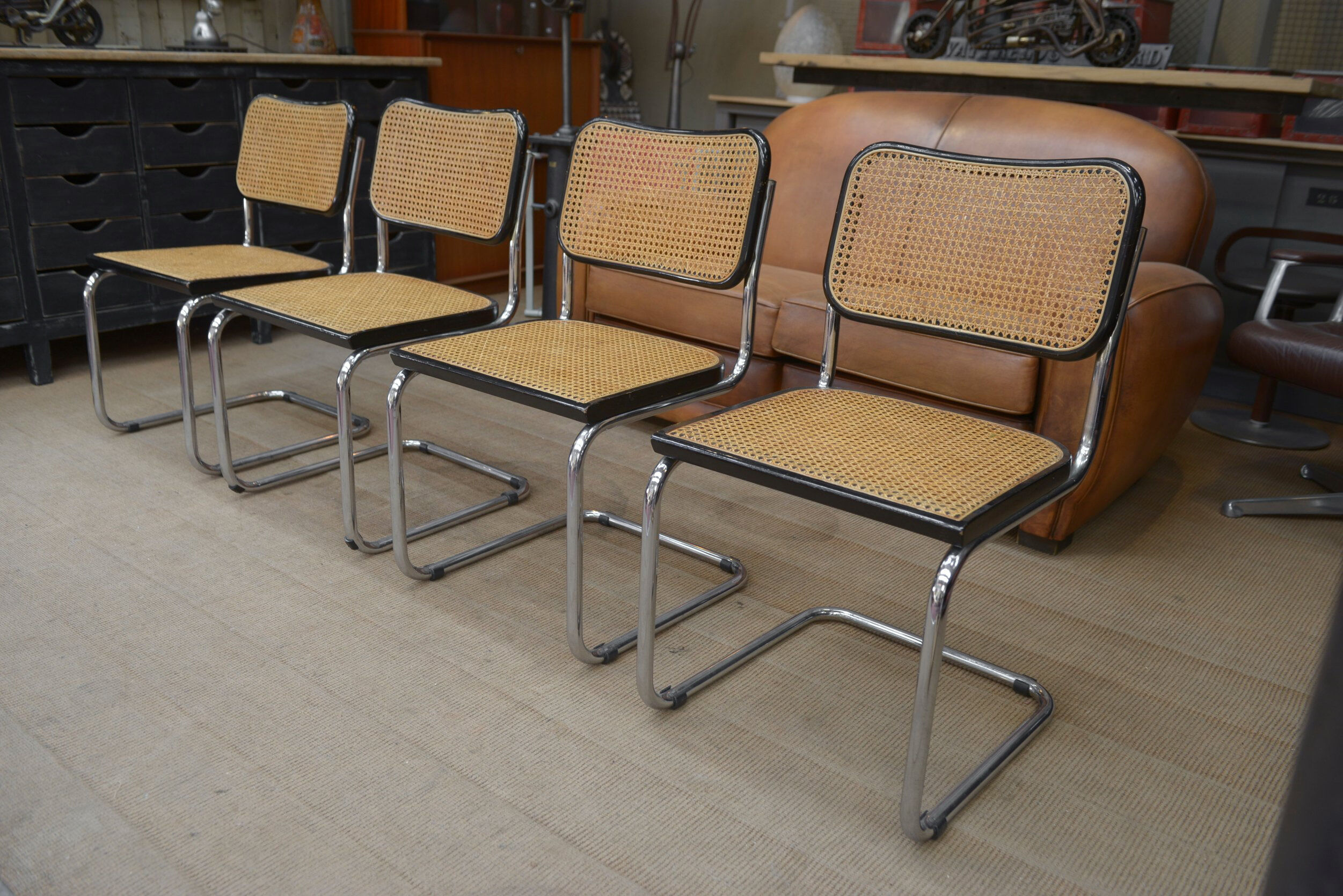 Lot de 4 Chaises Model B32 Cesca  Marcel Breuer 1970s